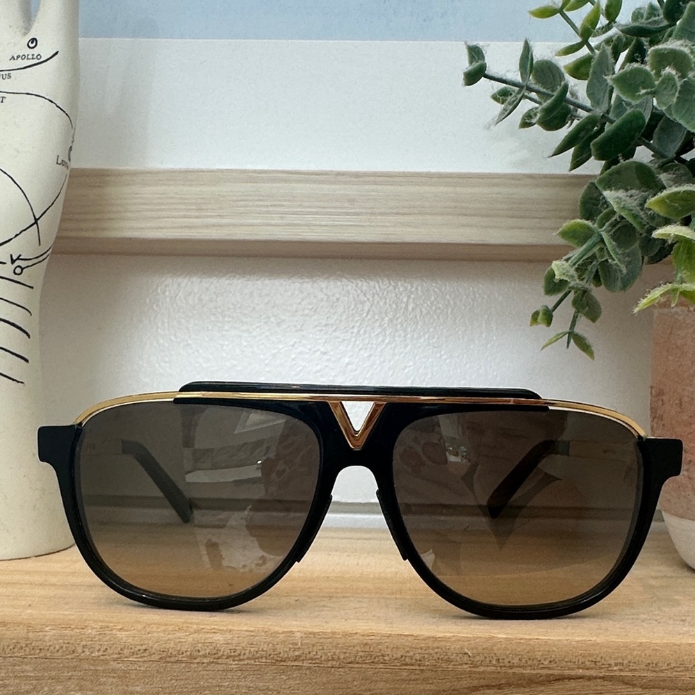Authentic Louis Vuitton Black and Gold Sunglasses